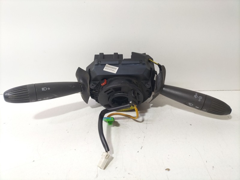 Recambio de mando multifuncion para fiat punto (188_) 1.2 60 (188.030, .050, .130, .150, .230, .250) referencia OEM IAM 73540022