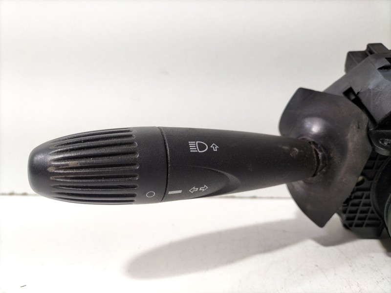 Recambio de mando multifuncion para fiat punto (188_) 1.2 60 (188.030, .050, .130, .150, .230, .250) referencia OEM IAM 73540022
