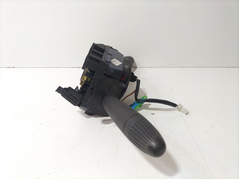 Recambio de mando multifuncion para fiat punto (188_) 1.2 60 (188.030, .050, .130, .150, .230, .250) referencia OEM IAM 73540022