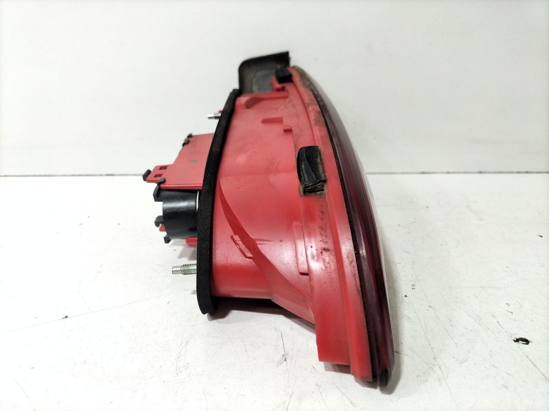 Recambio de piloto trasero derecho interior para alfa romeo 159 (939_) 1.9 jtdm 16v (939axc1b, 939axc12) referencia OEM IAM F939