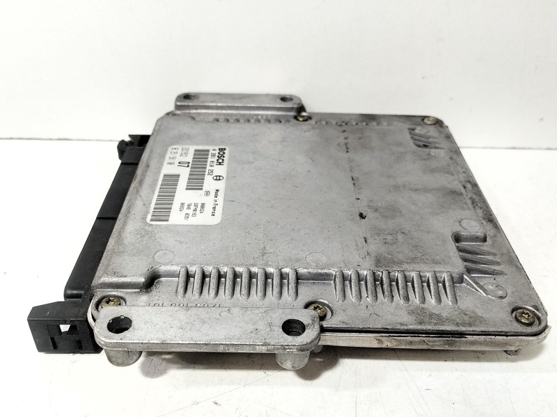 Recambio de centralita motor uce para citroën xantia berlina 2.0 hdi sx referencia OEM IAM 9635158180  