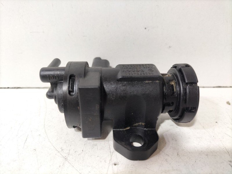 Recambio de bomba limpia para citroën xantia berlina 2.0 hdi sx referencia OEM IAM 9635704380  