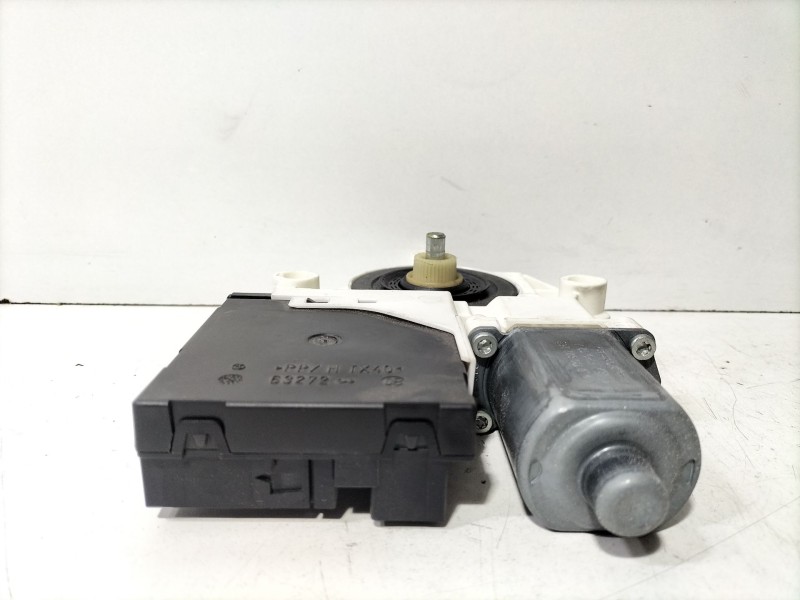 Recambio de motor elevalunas trasero derecho para audi a3 sportback (8pa) 2.0 tdi 16v referencia OEM IAM 8P4959802E  