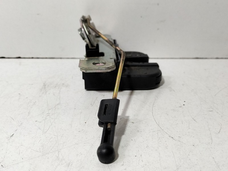 Recambio de cerradura maletero / porton para seat ibiza iii (6l1) 1.9 tdi referencia OEM IAM 6L6827505A  