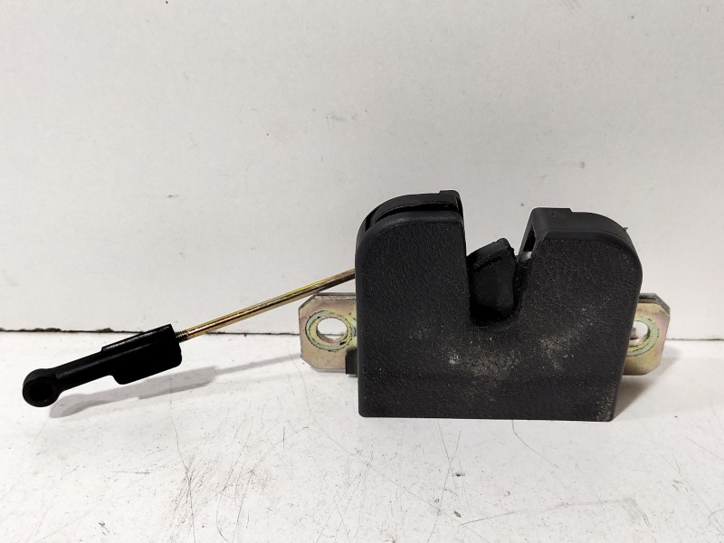 Recambio de cerradura maletero / porton para seat ibiza iii (6l1) 1.9 tdi referencia OEM IAM 6L6827505A  