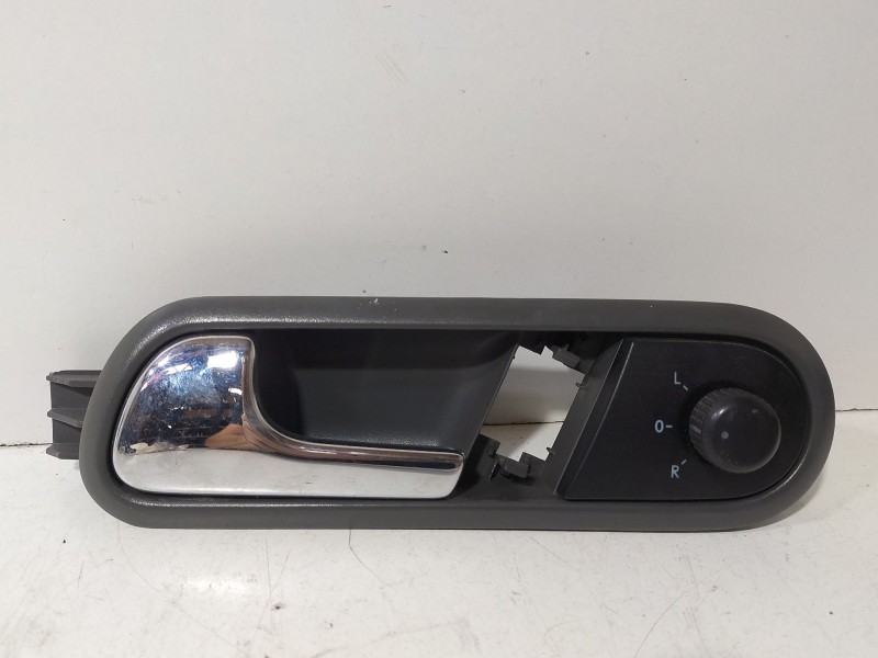 Recambio de maneta interior delantera izquierda para seat ibiza iii (6l1) 1.9 tdi referencia OEM IAM 6L1837113E  