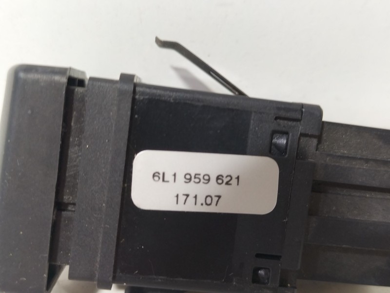 Recambio de interruptor para seat ibiza iii (6l1) 1.9 tdi referencia OEM IAM 6L1959621  