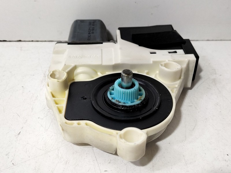 Recambio de motor elevalunas delantero izquierdo para seat ibiza iii (6l1) 1.9 tdi referencia OEM IAM 6L2959802A  