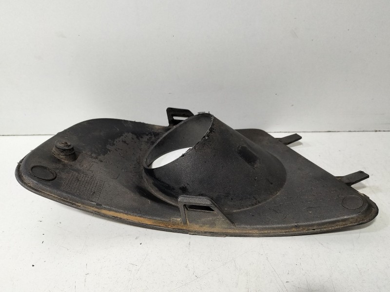 Recambio de rejilla paragolpes derecha para seat ibiza iii (6l1) 1.9 tdi referencia OEM IAM 6LL853666  