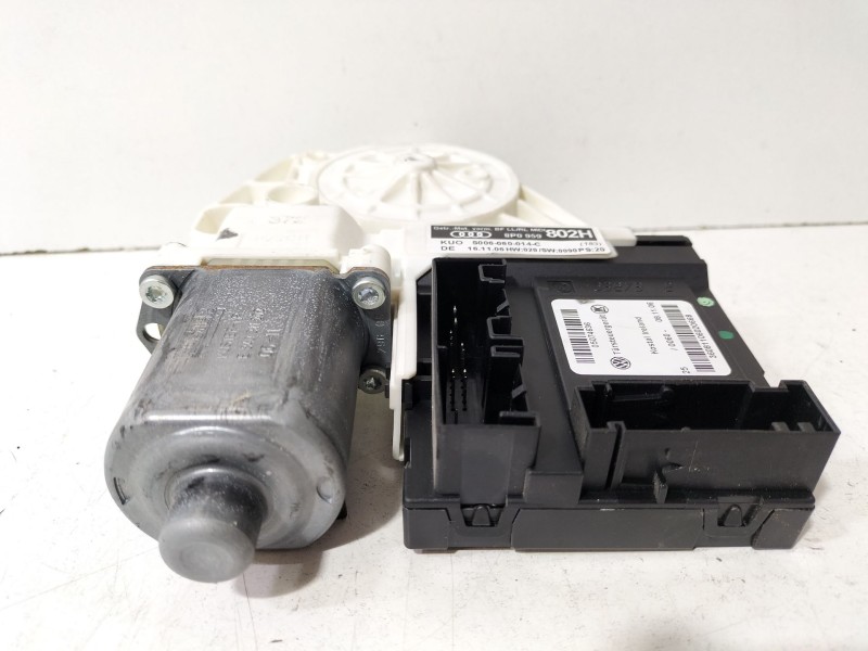 Recambio de motor elevalunas delantero derecho para audi a3 (8p) 1.8 tfsi limited edition referencia OEM IAM 8P0959802H  