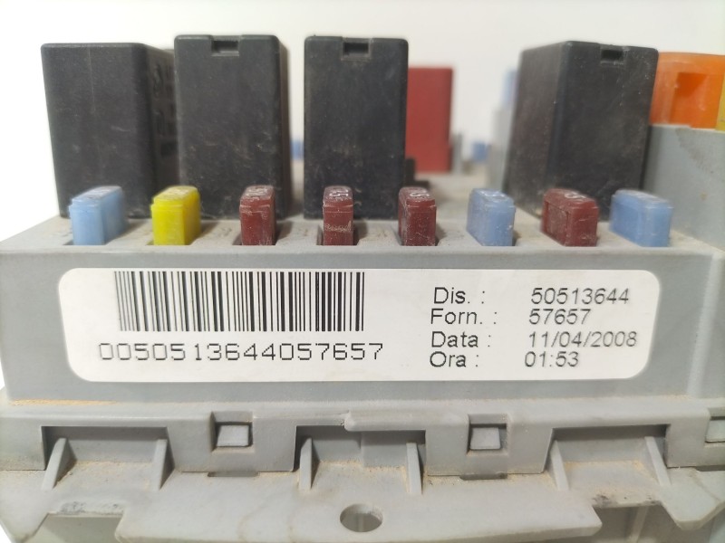 Recambio de caja reles / fusibles para alfa romeo 159 (939_) 1.9 jtdm 16v (939axc1b, 939axc12) referencia OEM IAM 50513644  