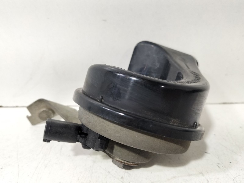 Recambio de claxon para bmw serie 3 coupe (e46) 318 ci referencia OEM IAM 703881157  