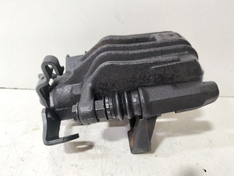 Recambio de pinza freno trasera derecha para seat leon (1m1) 1.9 tdi referencia OEM IAM 1J0615424F  