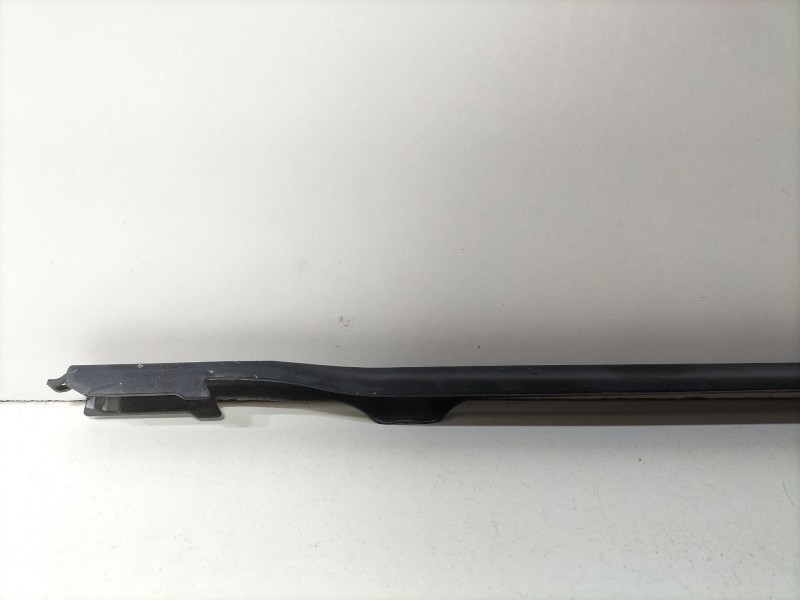 Recambio de brazo limpia delantero izquierdo para seat leon (1p1) 2.0 tdi 16v referencia OEM IAM 1P0955409A  