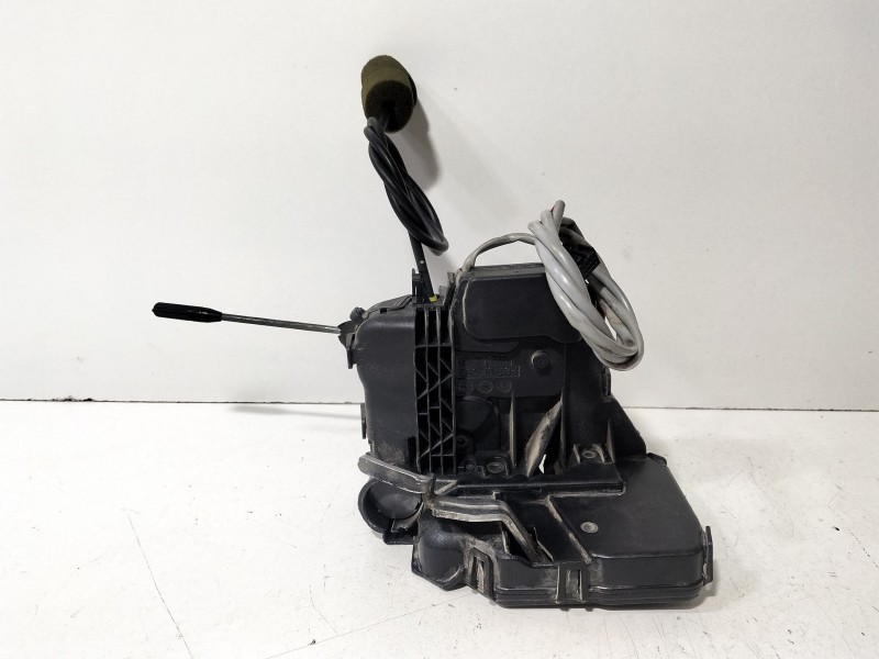 Recambio de cerradura puerta delantera derecha para mercedes-benz clase c coupé (cl203) c 220 cdi (203.708) referencia OEM IAM 2