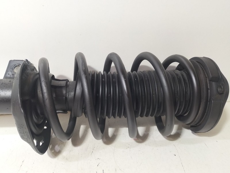 Recambio de amortiguador delantero izquierdo para volkswagen passat b6 (3c2) 2.0 tdi referencia OEM IAM 3C0413031AC  