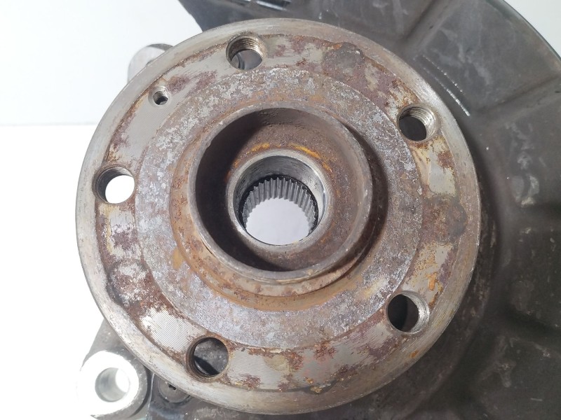 Recambio de mangueta delantera izquierda para volkswagen passat b6 (3c2) 2.0 tdi referencia OEM IAM 3C0407257F  