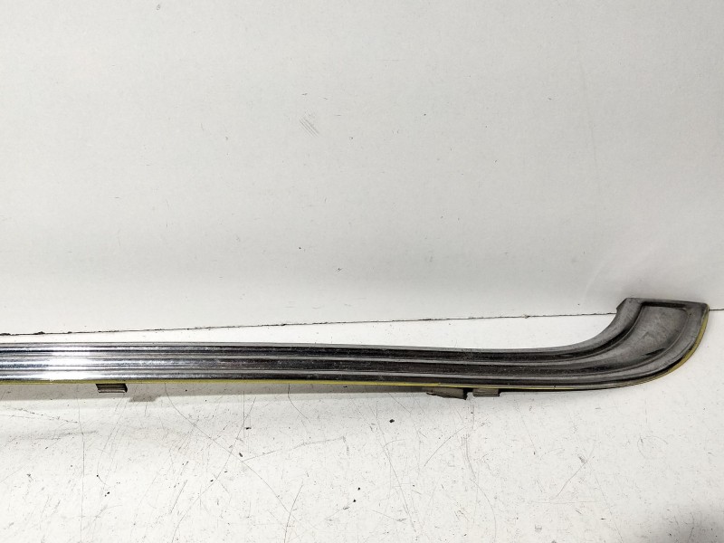Recambio de molduras delanteras para mini mini (r50, r53) one d referencia OEM IAM 51111490062  