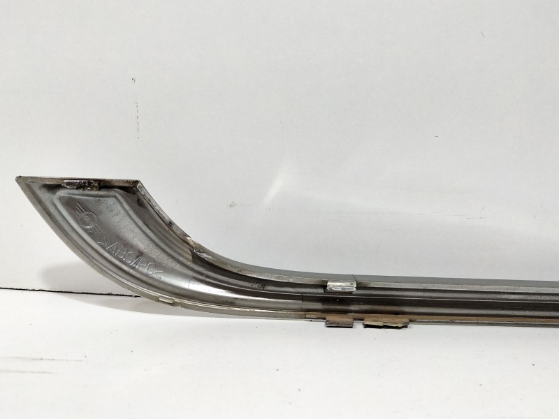 Recambio de molduras delanteras para mini mini (r50, r53) one d referencia OEM IAM 51111490062  