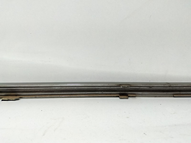 Recambio de molduras delanteras para mini mini (r50, r53) one d referencia OEM IAM 51111490062  