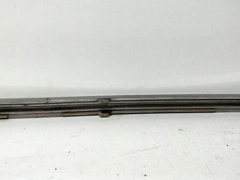 Recambio de molduras delanteras para mini mini (r50, r53) one d referencia OEM IAM 51111490062  