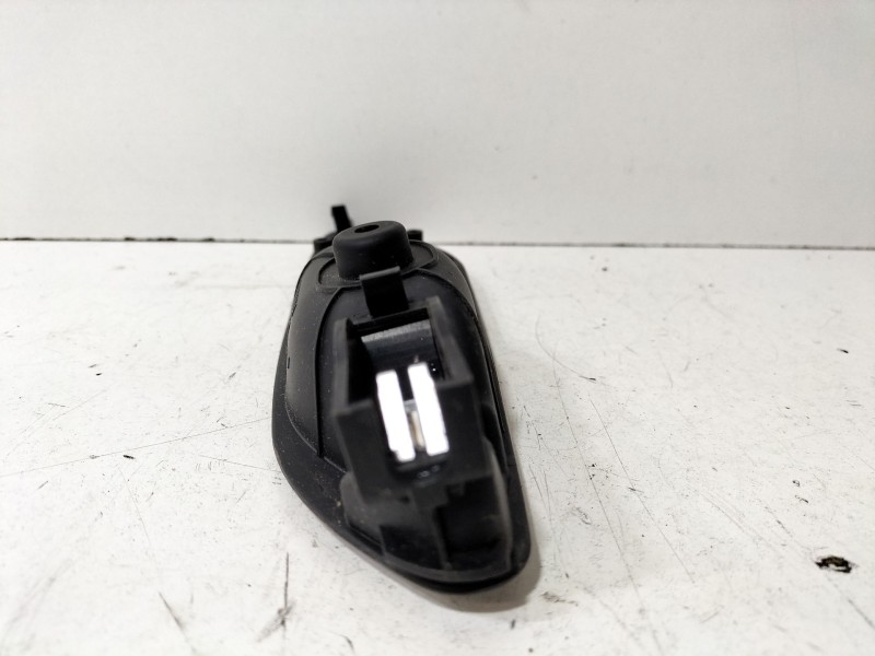 Recambio de maneta interior delantera derecha para bmw serie 3 berlina (e46) 2.0 16v diesel cat referencia OEM IAM 8222706A  