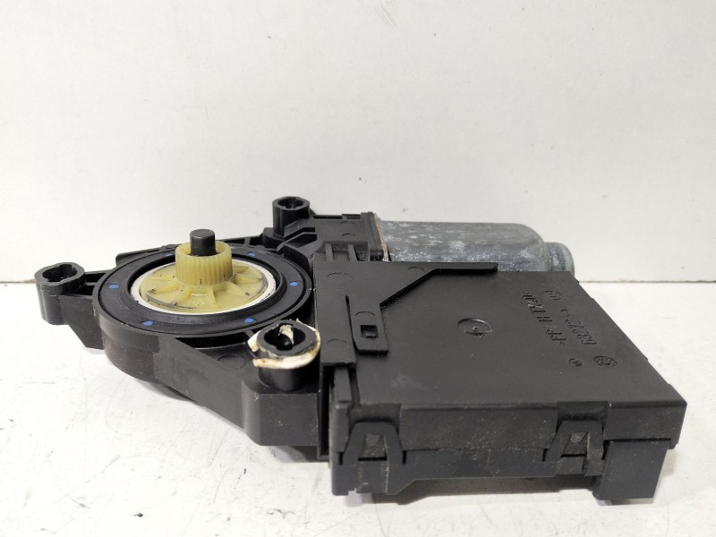 Recambio de motor elevalunas delantero izquierdo para skoda octavia ii (1z3) 1.9 tdi referencia OEM IAM 1T0959701T  