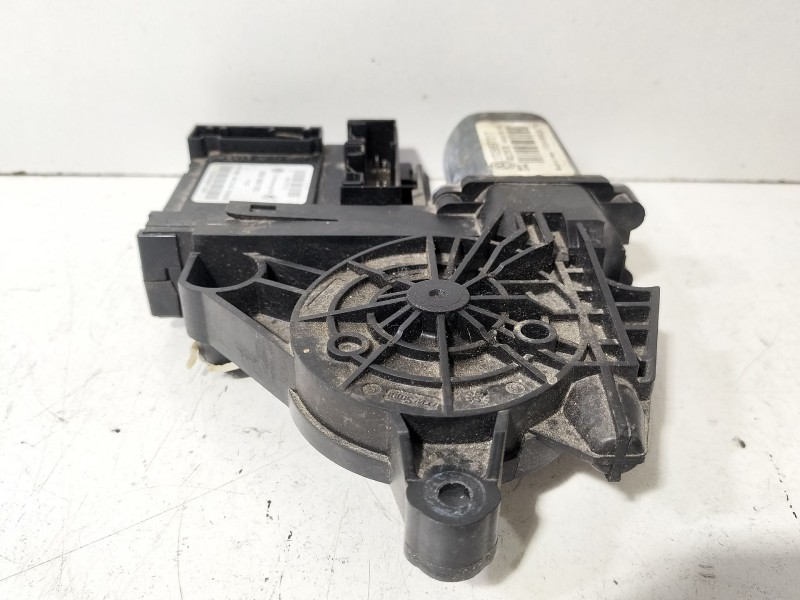 Recambio de motor elevalunas delantero izquierdo para skoda octavia ii (1z3) 1.9 tdi referencia OEM IAM 1T0959701T  