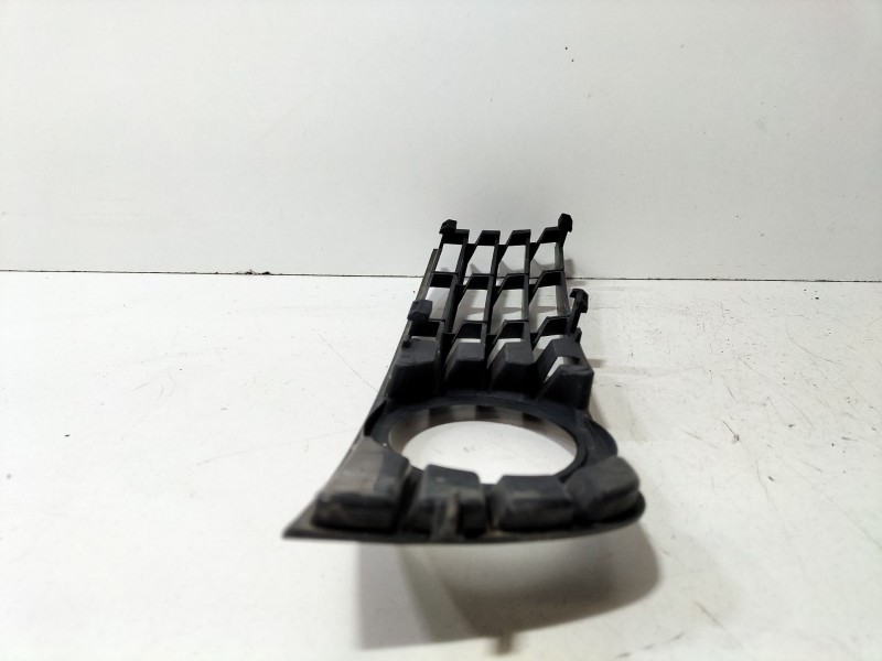 Recambio de moldura para audi a4 berlina (8e) 2.0 20v cat (alt) referencia OEM IAM 8E0807681  