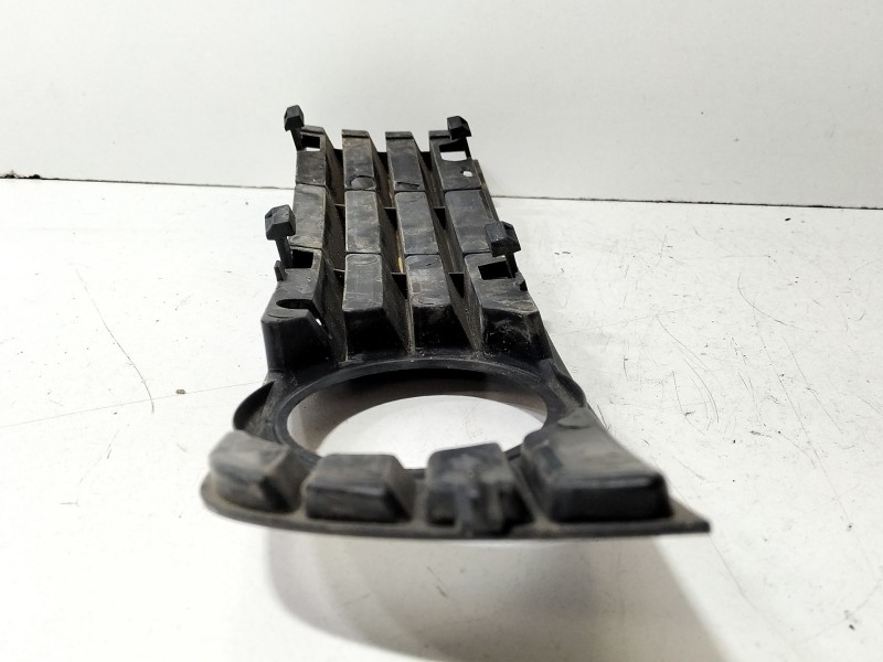 Recambio de moldura para audi a4 berlina (8e) 2.0 20v cat (alt) referencia OEM IAM 8E0807682A  