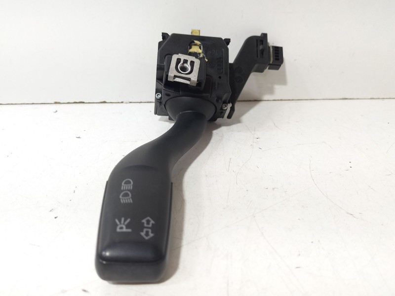 Recambio de mando intermitentes para audi a3 (8p) 1.8 tfsi limited edition referencia OEM IAM 8P0953513A  