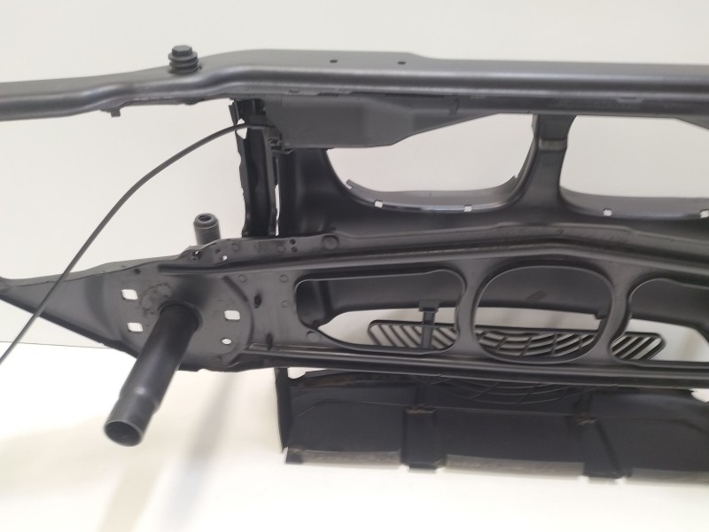 Recambio de panel frontal para bmw serie 3 coupe (e46) 318 ci referencia OEM IAM Bmw E46 Coupé  
