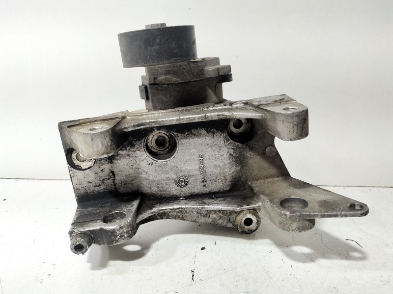 Recambio de soporte alternador para peugeot 307 sw (3h) 2.0 hdi 110 referencia OEM IAM 9636301380  