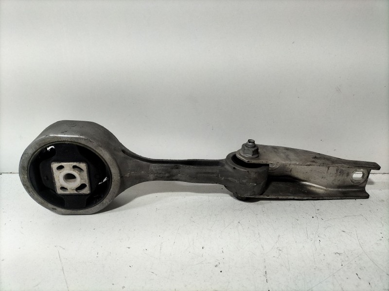 Recambio de soporte motor para volkswagen polo (9n1) 1.4 16v referencia OEM IAM 6Q0199851AK  