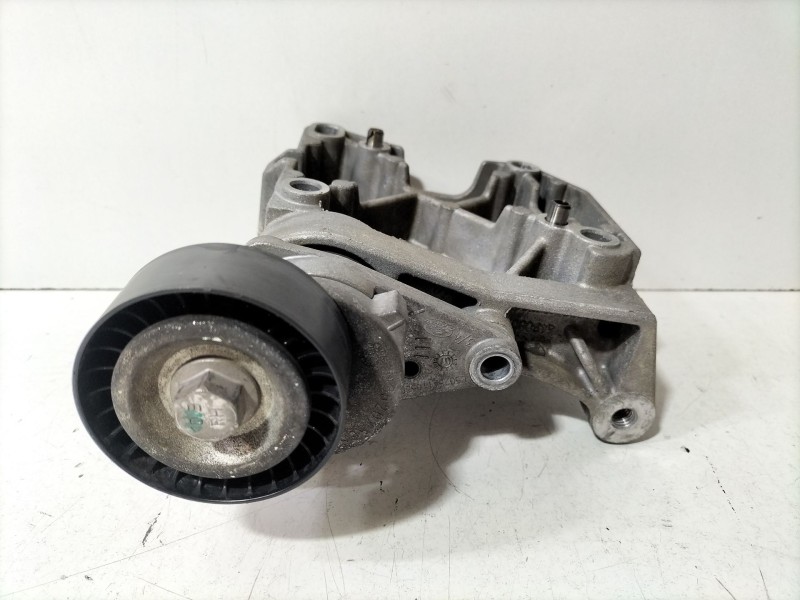 Recambio de soporte alternador para citroën c3 1.1 referencia OEM IAM 9659197780  