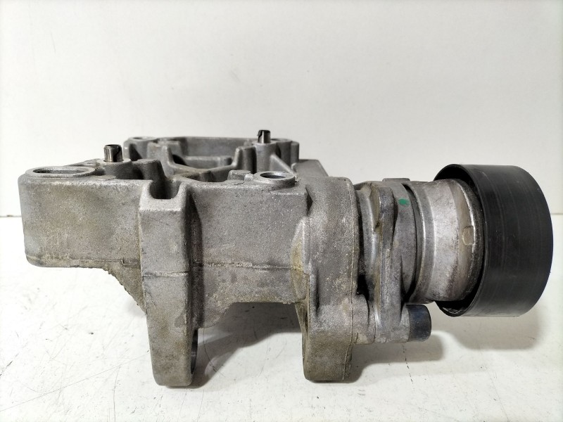 Recambio de soporte alternador para citroën c3 1.1 referencia OEM IAM 9659197780  