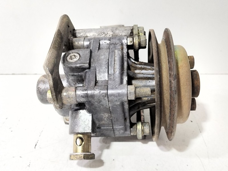 Recambio de bomba direccion para nissan trade 100 3.0 turbodiesel referencia OEM IAM 7681955136  