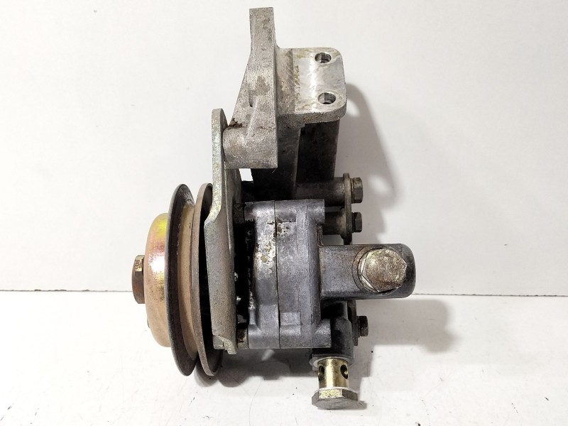 Recambio de bomba direccion para nissan trade 100 3.0 turbodiesel referencia OEM IAM 7681955136  