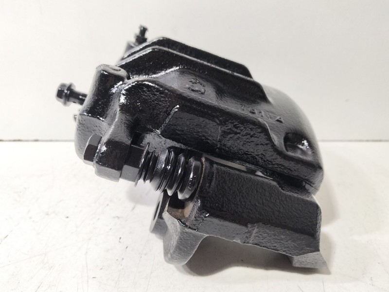 Recambio de pinza freno delantera derecha para nissan terrano ii (r20) 2.7 tdi 4wd referencia OEM IAM 410017F000  