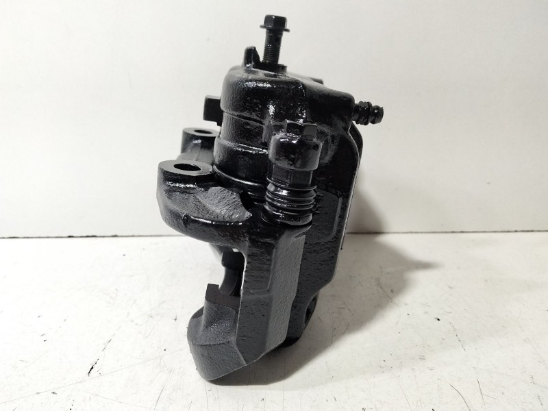 Recambio de pinza freno delantera izquierda para nissan terrano ii (r20) 2.7 tdi 4wd referencia OEM IAM 410117F000  