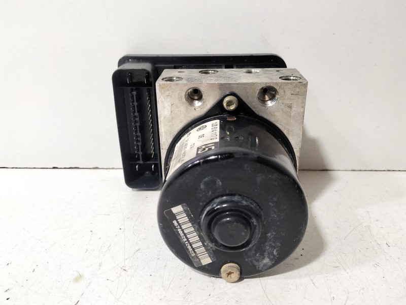 Recambio de abs para seat leon (1m1) 1.9 tdi referencia OEM IAM 1J0614117G  