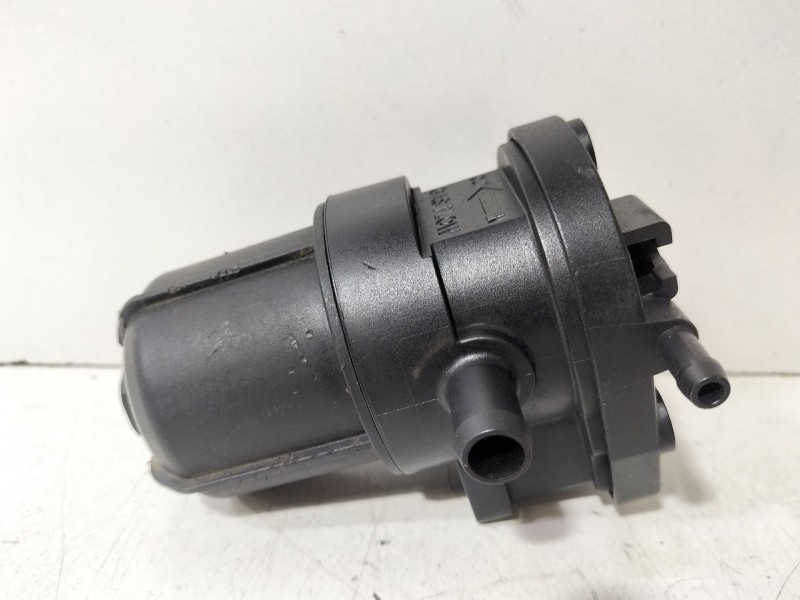 Recambio de filtro gasolina para seat ibiza iv (6j5, 6p1) 1.4 referencia OEM IAM 2205002  
