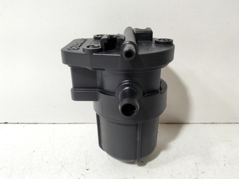 Recambio de filtro gasolina para seat ibiza iv (6j5, 6p1) 1.4 referencia OEM IAM 2205002  