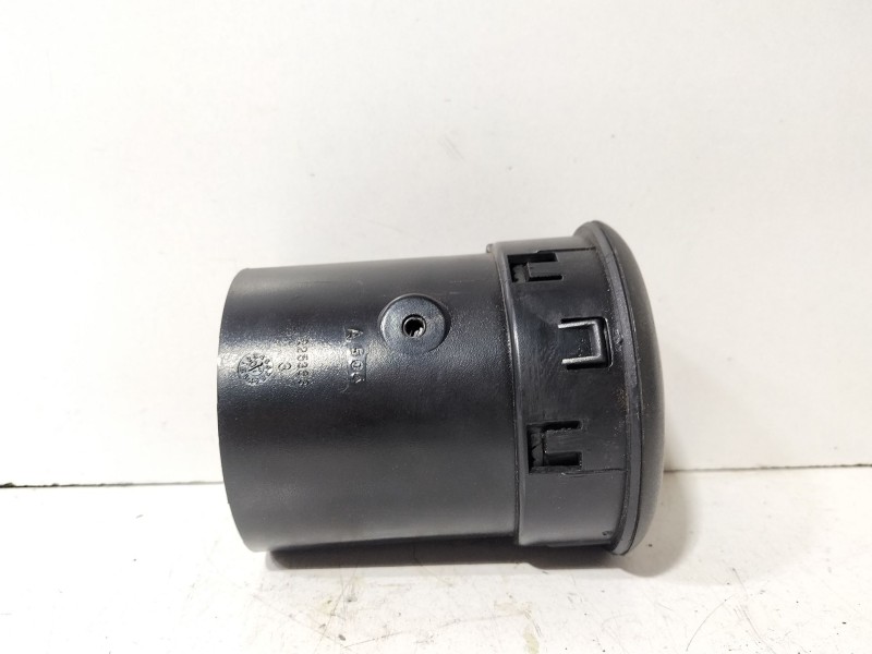 Recambio de rejilla aireadora para seat ibiza (6l1) 1.9 tdi referencia OEM IAM Seat Ibiza 6L  