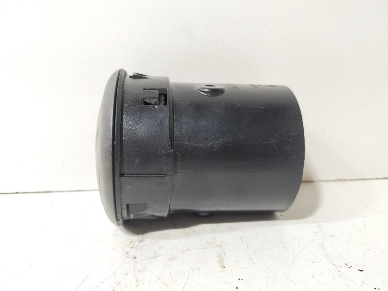 Recambio de rejilla aireadora para seat ibiza (6l1) 1.9 tdi referencia OEM IAM Seat Ibiza 6L  