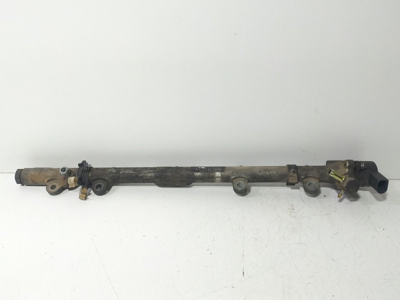 Recambio de rampa inyectora para mercedes-benz clase m (w163) ml 270 cdi (163.113) referencia OEM IAM A6120700095  