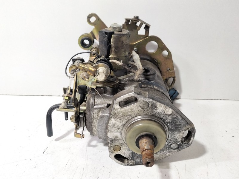 Recambio de bomba inyeccion para citroën berlingo 1.9 1,9 d sx modutop familiar referencia OEM IAM R8445B230A  