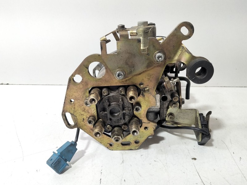 Recambio de bomba inyeccion para citroën berlingo 1.9 1,9 d sx modutop familiar referencia OEM IAM R8445B230A  