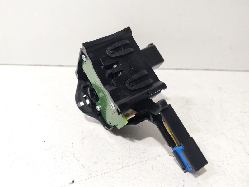 Recambio de mando limpia para audi a3 sportback (8pa) 2.0 tdi 16v referencia OEM IAM 8P0953519D  