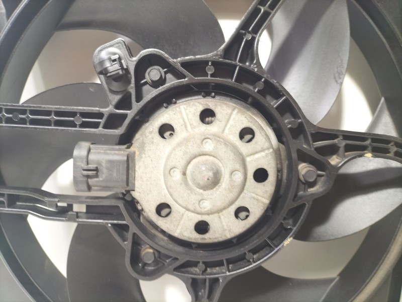 Recambio de electroventilador para citroën c3 1.4 audace referencia OEM IAM 9653804080  